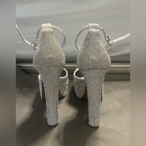 Sparkly platform heels - Picture 2 of 3